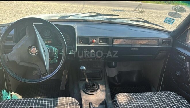 GAZ 24 1988, 250,000 km - 2.5 l - Bərdə