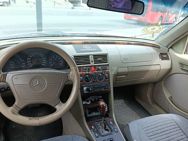 Mercedes C 240 1998, 260,000 km - 2.4 l - Bakı