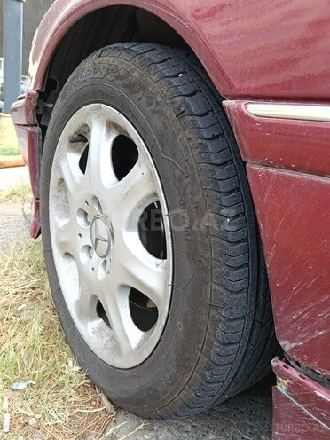 Mercedes C 240 1998, 260,000 km - 2.4 l - Bakı