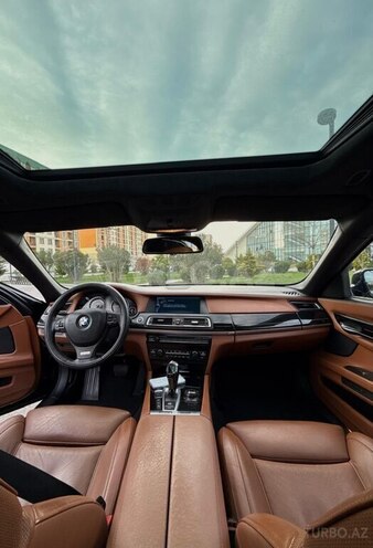 BMW 750 2012, 183,300 km - 4.4 l - Bakı