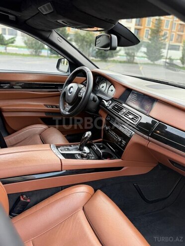 BMW 750 2012, 183,300 km - 4.4 l - Bakı