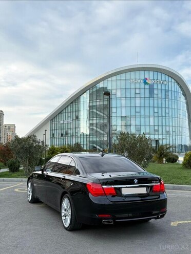 BMW 750 2012, 183,300 km - 4.4 l - Bakı