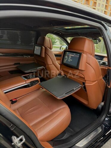 BMW 750 2012, 183,300 km - 4.4 l - Bakı