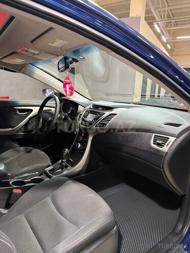 Hyundai Elantra 2015, 214,579 km - 1.8 l - Sumqayıt