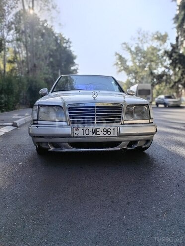 Mercedes E 220 1993, 327,562 km - 2.2 l - Mingəçevir
