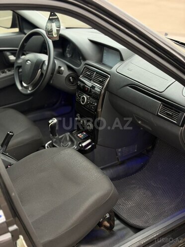 LADA (VAZ) Priora 2015, 220,000 km - 1.6 l - Gəncə