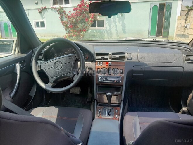 Mercedes C 250 1993, 500,000 km - 2.5 l - Masallı