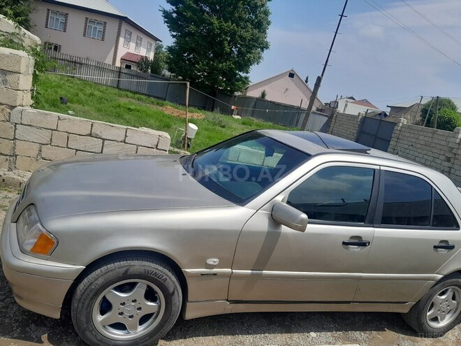 Mercedes C 250 1993, 500,000 km - 2.5 l - Masallı