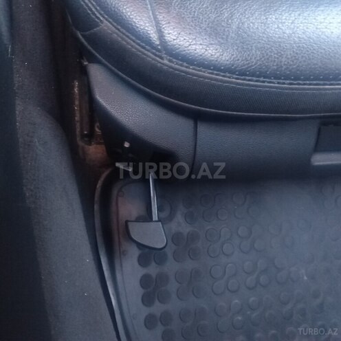 Mercedes E 220 2006, 386,000 km - 2.2 l - Bakı