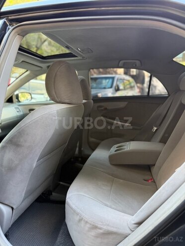 Toyota Corolla 2010, 168,400 km - 1.8 l - Bakı