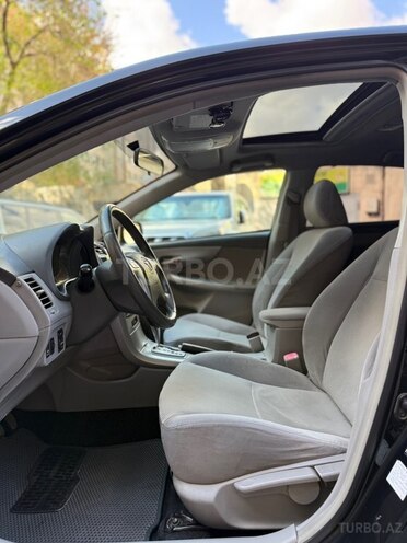 Toyota Corolla 2010, 168,400 km - 1.8 l - Bakı