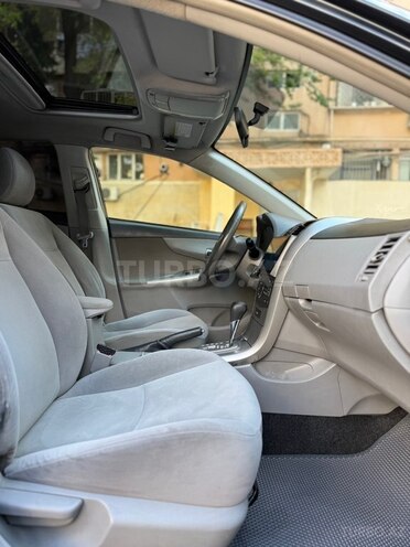 Toyota Corolla 2010, 168,400 km - 1.8 l - Bakı