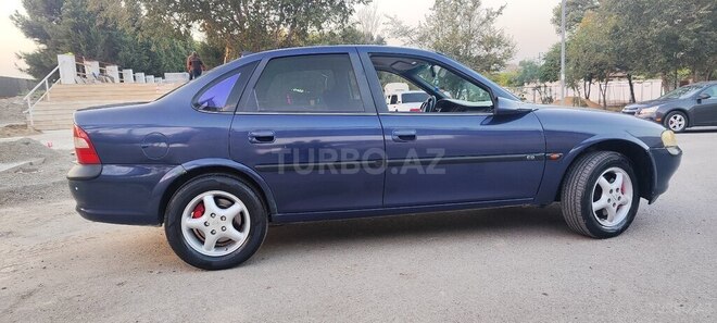 Opel Vectra 1996, 256,350 km - 1.8 l - Hacıqabul