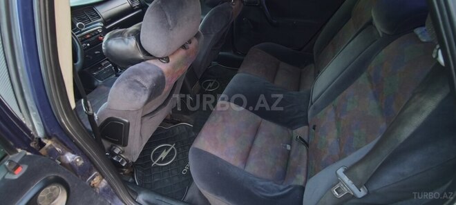 Opel Vectra 1996, 256,350 km - 1.8 l - Hacıqabul