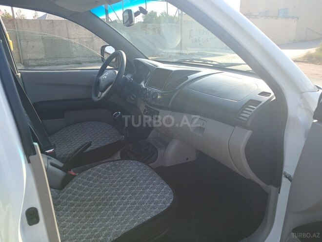 Mitsubishi L200 2012, 218,423 km - 2.5 l - Bakı
