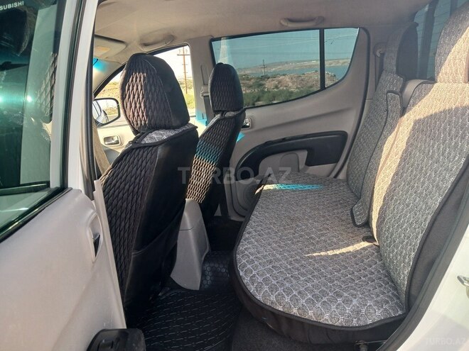Mitsubishi L200 2012, 218,423 km - 2.5 l - Bakı
