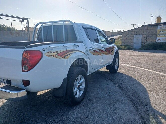 Mitsubishi L200 2012, 218,423 km - 2.5 l - Bakı
