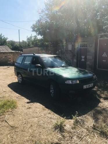 Opel Astra 1996, 355,000 km - 1.6 l - Qazax