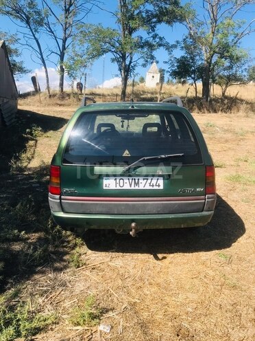 Opel Astra 1996, 355,000 km - 1.6 l - Qazax