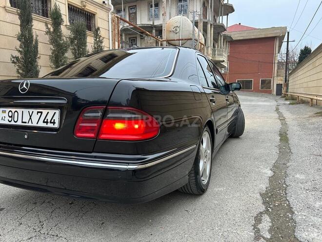 Mercedes E 320 2000, 295,000 km - 3.2 л - Bakı