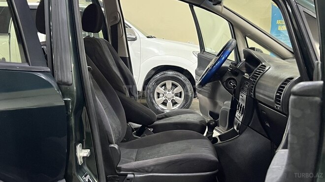 Opel Zafira 2002, 245,000 km - 1.8 l - Sumqayıt