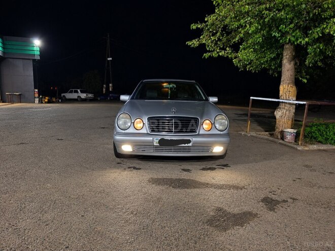 Mercedes E 240 1999, 420,000 km - 2.4 l - Şəmkir