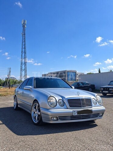 Mercedes E 240 1999, 420,000 km - 2.4 l - Şəmkir
