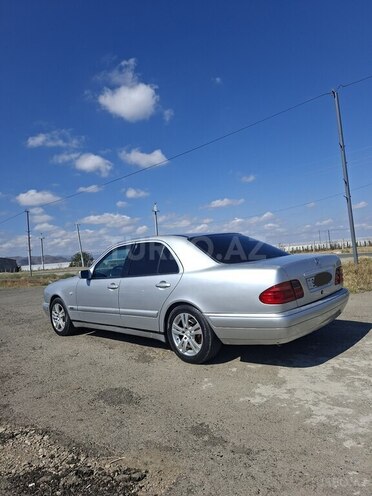 Mercedes E 240 1999, 420,000 km - 2.4 l - Şəmkir