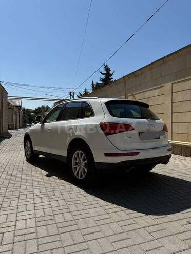 Audi Q5 2014, 270,000 km - 2.0 l - Bakı