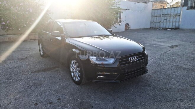 Audi A4 2014, 240,000 km - 1.8 л - Bakı