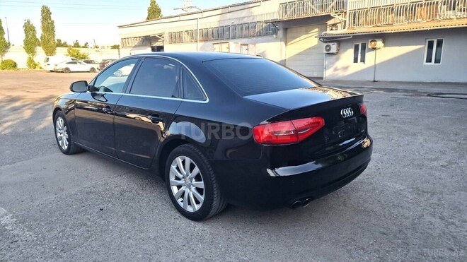 Audi A4 2014, 240,000 km - 1.8 л - Bakı
