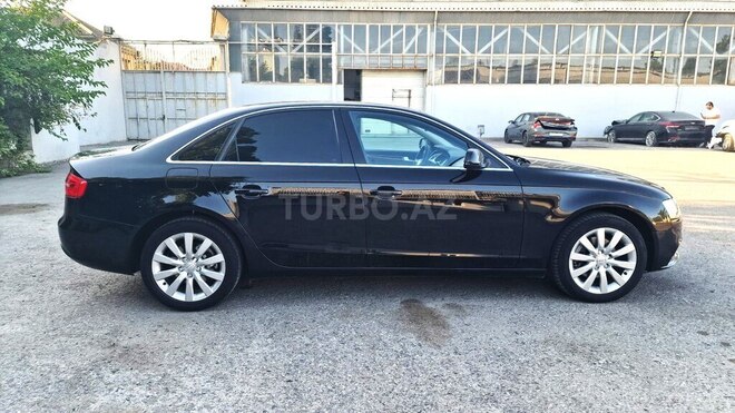Audi A4 2014, 240,000 km - 1.8 л - Bakı