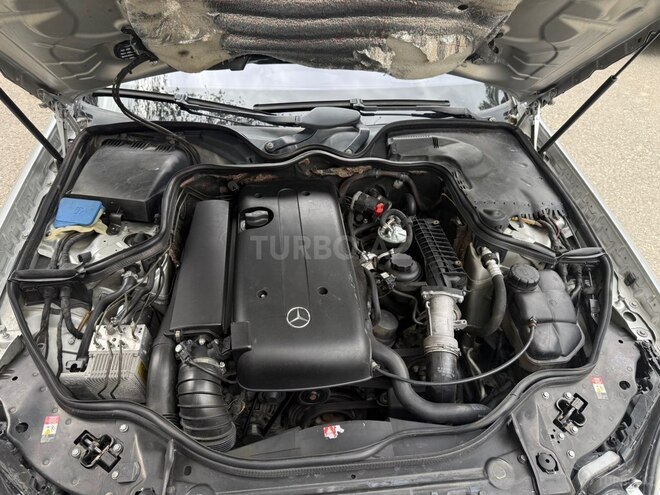 Mercedes E 200 2005, 636,000 km - 2.2 л - Bakı