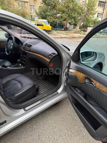 Mercedes E 200 2005, 636,000 km - 2.2 л - Bakı