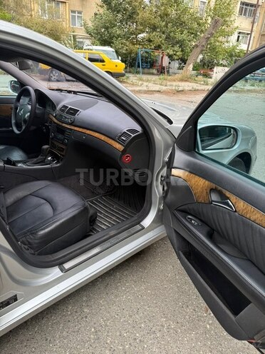 Mercedes E 200 2005, 636,000 km - 2.2 л - Bakı