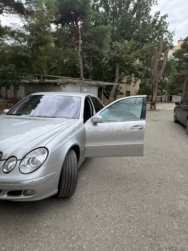 Mercedes E 200 2005, 636,000 km - 2.2 л - Bakı