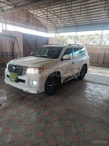 Toyota Land Cruiser 2010, 150,000 km - 4.0 л - Yevlax