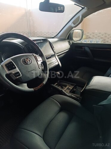 Toyota Land Cruiser 2010, 150,000 km - 4.0 л - Yevlax