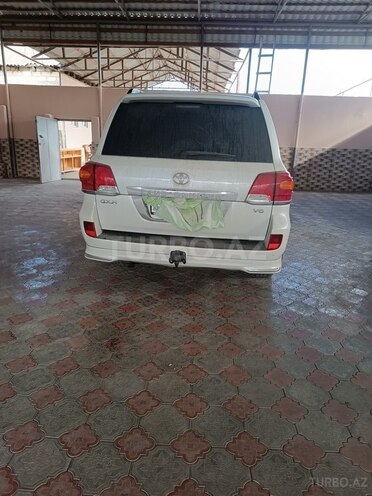 Toyota Land Cruiser 2010, 150,000 km - 4.0 л - Yevlax