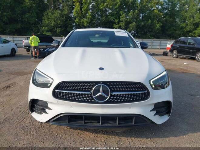 Mercedes E 350 4MATIC 2021, 114,091 km - 2.0 l - Bakı