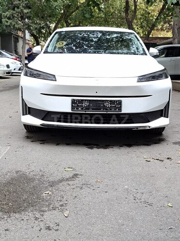 Changan Qiyuan A05 2024, 40,000 km - 1.5 l - Bakı