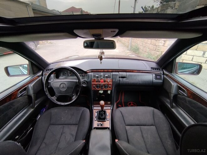 Mercedes E 200 1997, 362,000 km - 2.0 l - Bakı