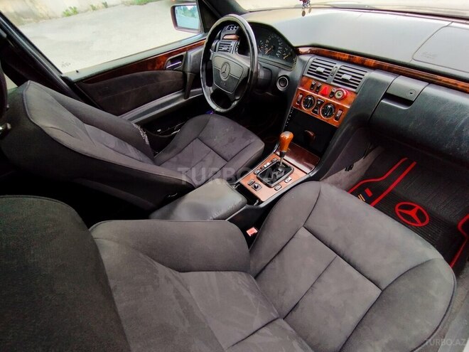 Mercedes E 200 1997, 362,000 km - 2.0 l - Bakı