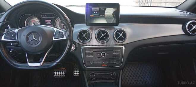 Mercedes GLA 200 2015, 118,500 km - 1.6 l - Bakı