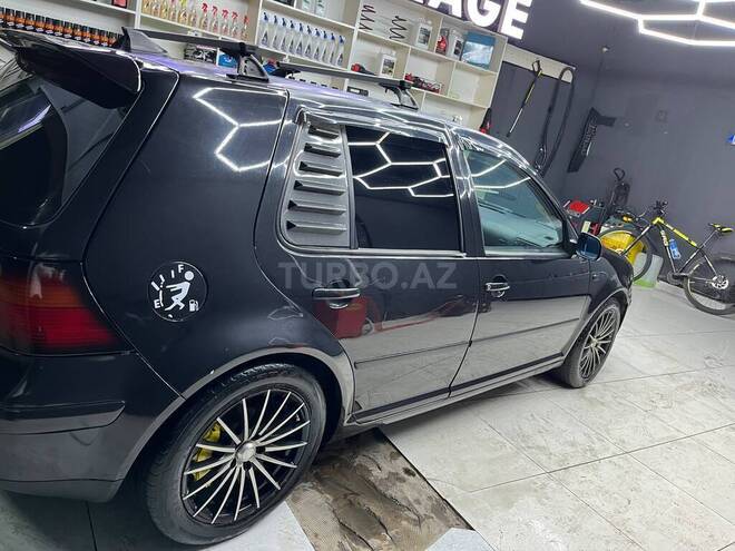 Volkswagen Golf 2000, 285,922 km - 1.6 l - Cəlilabad