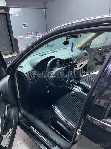 Volkswagen Golf 2000, 285,922 km - 1.6 l - Cəlilabad