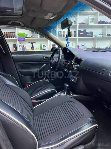 Volkswagen Golf 2000, 285,922 km - 1.6 l - Cəlilabad