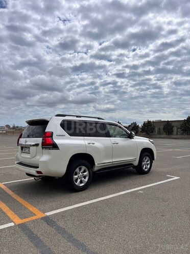 Toyota Land Cruiser Prado 2011, 180,000 km - 2.7 l - Bakı