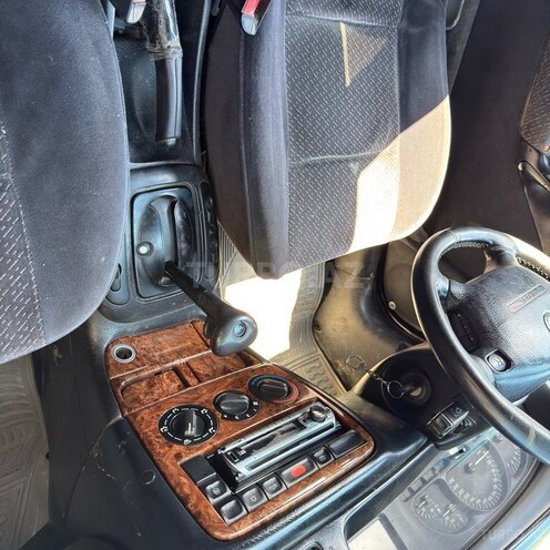 Opel Vectra 1995, 154,300 km - 2.0 л - Qazax