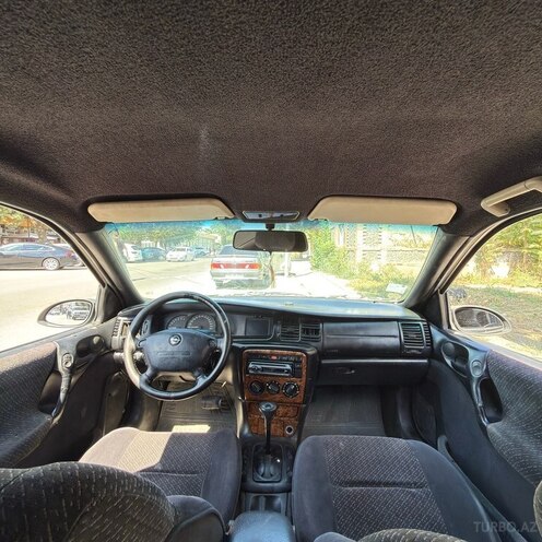 Opel Vectra 1995, 154,300 km - 2.0 л - Qazax